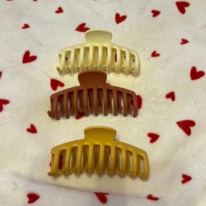 Claw clips